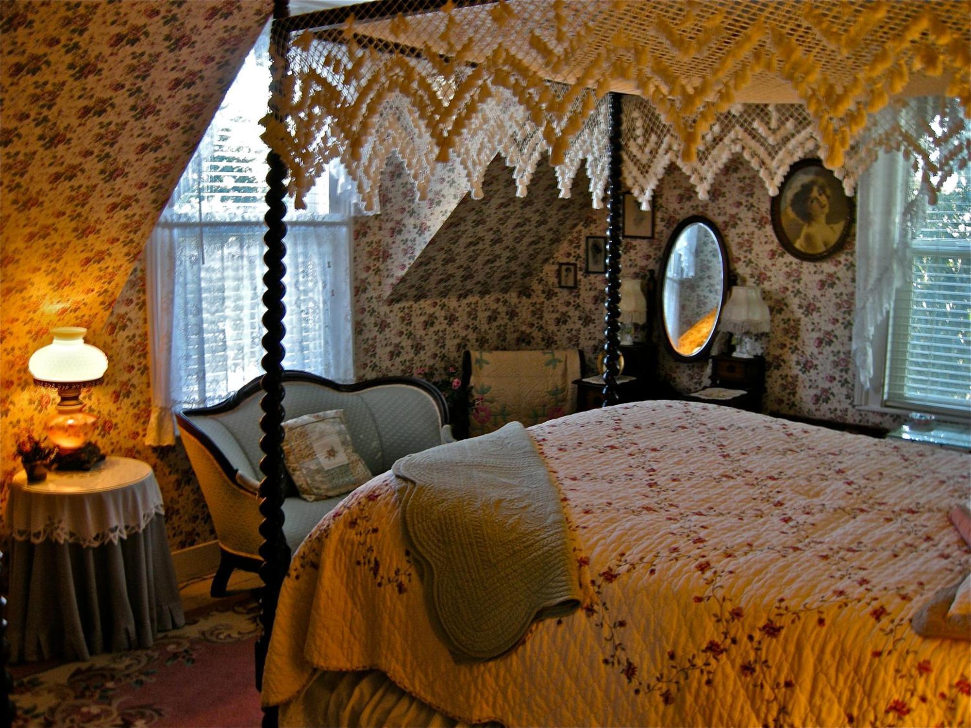 The Old Tower House Bed & Breakfast 노스 벤드 외부 사진