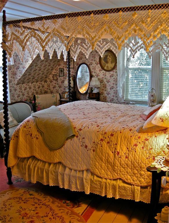 The Old Tower House Bed & Breakfast 노스 벤드 객실 사진