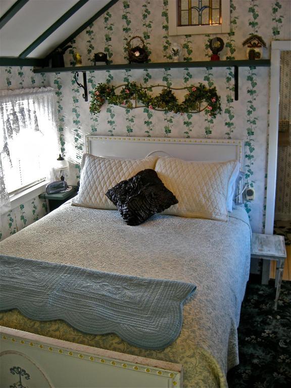 The Old Tower House Bed & Breakfast 노스 벤드 객실 사진